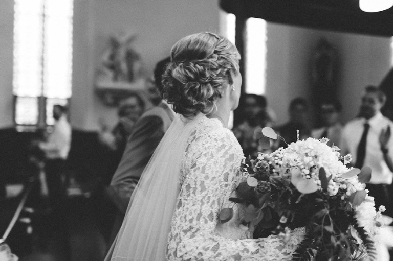 Oak Pointe Golf and Country Club Wedding by Nicole Haley Photography