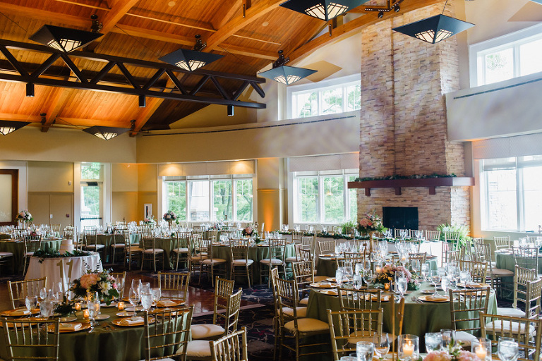 Oak Pointe Golf and Country Club Wedding by Nicole Haley Photography