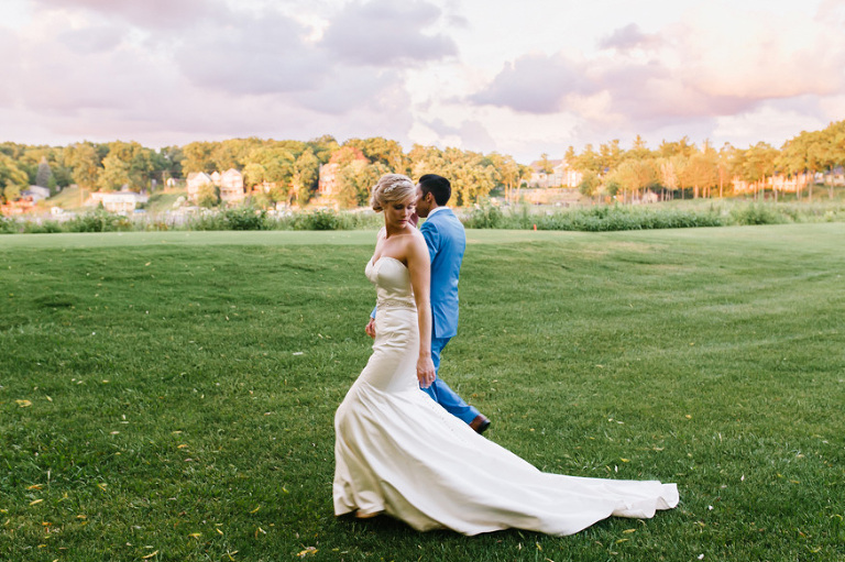 Oak Pointe Golf and Country Club Wedding by Nicole Haley Photography