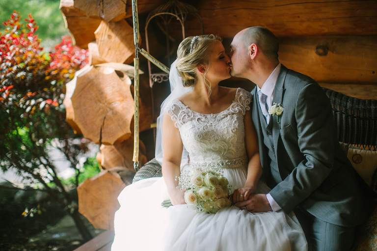 Sunset Cove Bed and Breakfast Wedding by Nicole Haley Photography