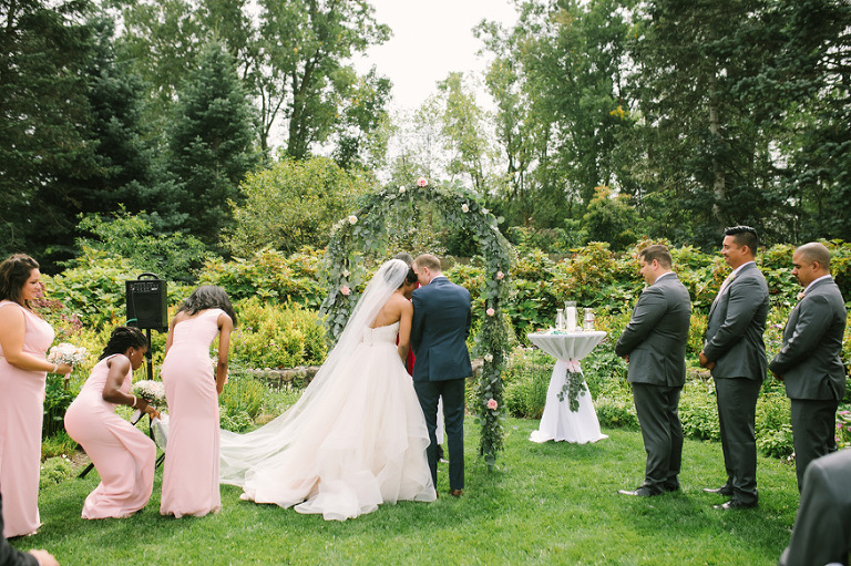 Matthaei Botanical Garden Wedding by Michigan Wedding Photographer Nicole Haley Photography