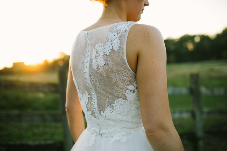 Misty Farm wedding photography by Michigan wedding photographer, Nicole Haley Photography