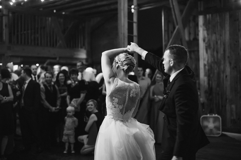 Misty Farm wedding photography by Michigan wedding photographer, Nicole Haley Photography