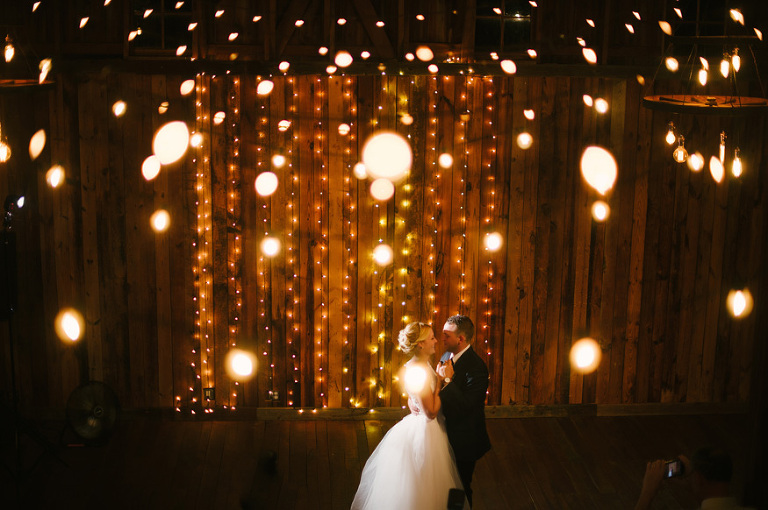 Misty Farm wedding photography by Michigan wedding photographer, Nicole Haley Photography