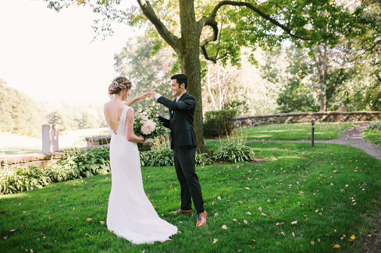 Pine Knob Mansion wedding photography by Michigan wedding photographer, Nicole Haley Photography.