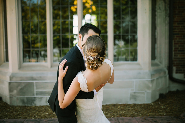 Pine Knob Mansion wedding photography by Michigan wedding photographer, Nicole Haley Photography.
