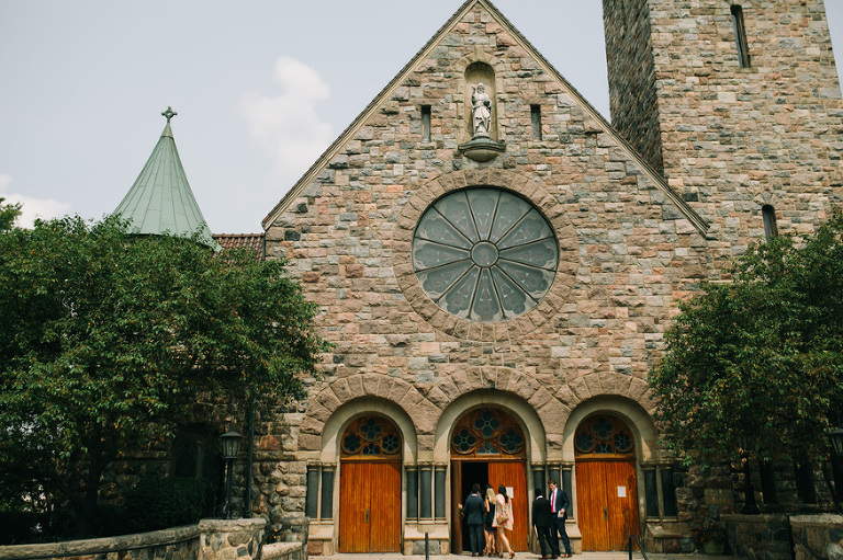 University of Michigan North Quad Dining Hall Wedding | Nicole Haley Photography