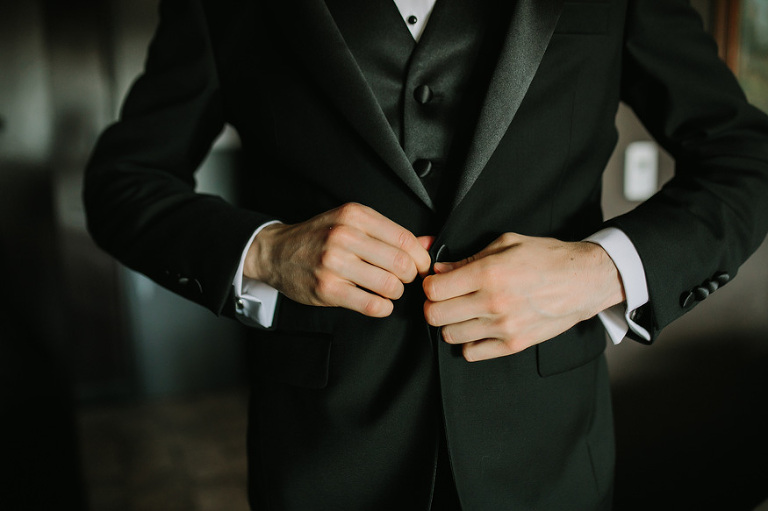 The Graduate Hotel wedding photos by Michigan wedding photographer, Nicole Haley Photography